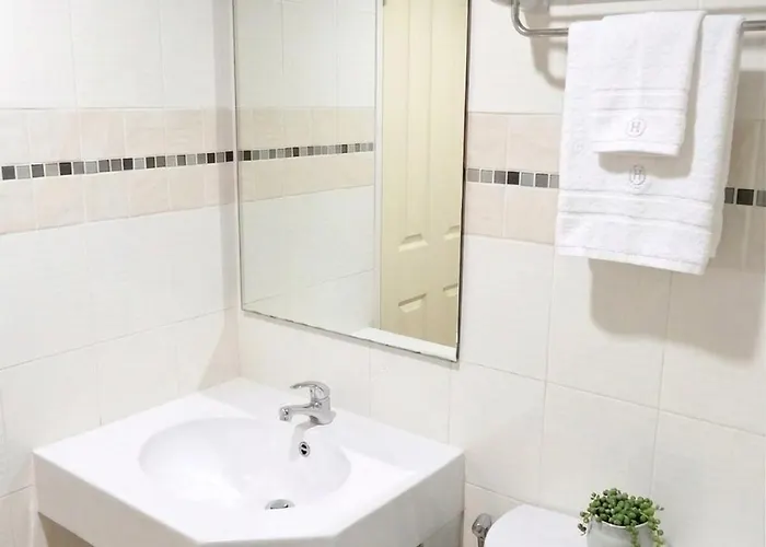 2-bedroom Near The Mall Bangkapi-with Pool And Gym - Fully Equipped Kitchen